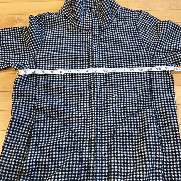 Uniqlo Houndstooth Zip Up Fleece - Picture 8 of 11